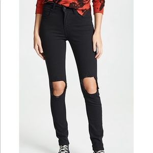 Levi’s 721 High Rise Skinny in Looker